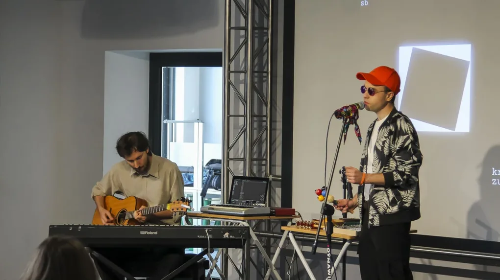 Sebastian Brejnak i Karol Miernik poprowadzili muzyczno-literacki poranek (zdjęcia)