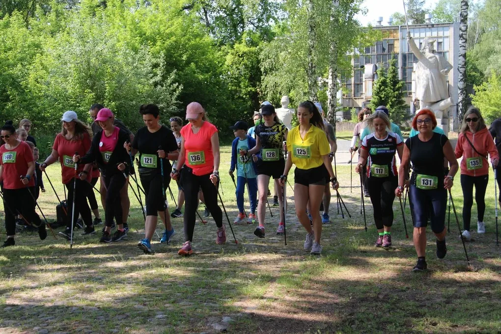 6. Bieg Pamięci Absolwentów Szkoły Podchorążych Piechoty. Kiedy sport spotyka historię... (zdjęcia)