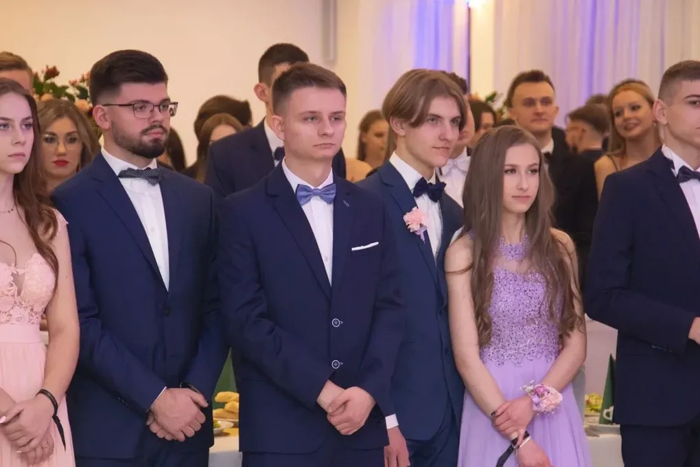 Studniówka Liceum Ogólnokształcącego im. Mikołaja Kopernika w Ostrowi Mazowieckiej! (zdjęcia, wideo)