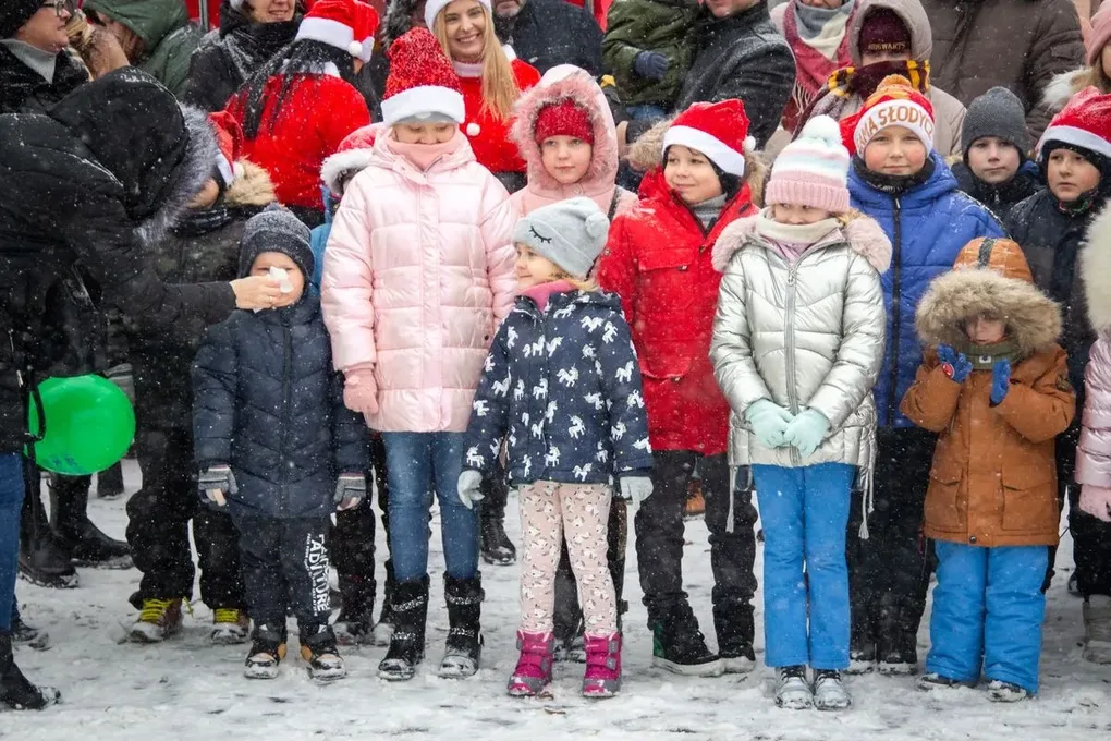 Święty Mikołaj odwiedził mieszkańców Broku! (zdjęcia, wideo)