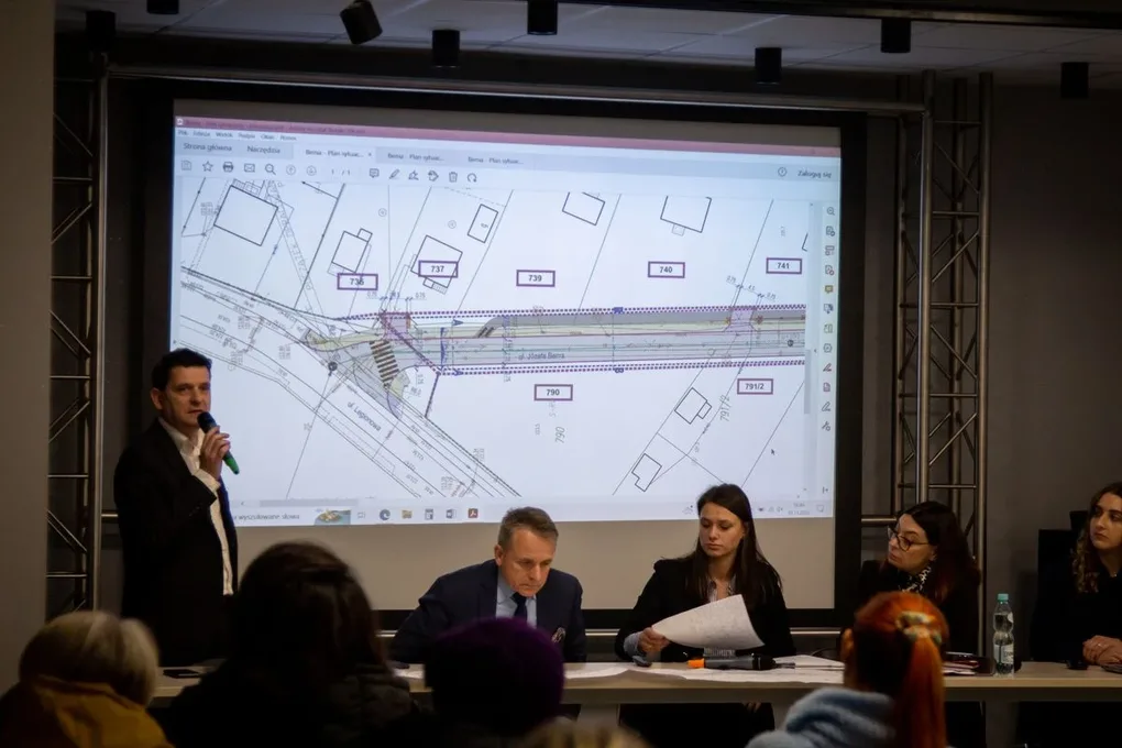 Mieszkańcy wybrali koncepcję drogi Józefa Bema (zdjęcia)