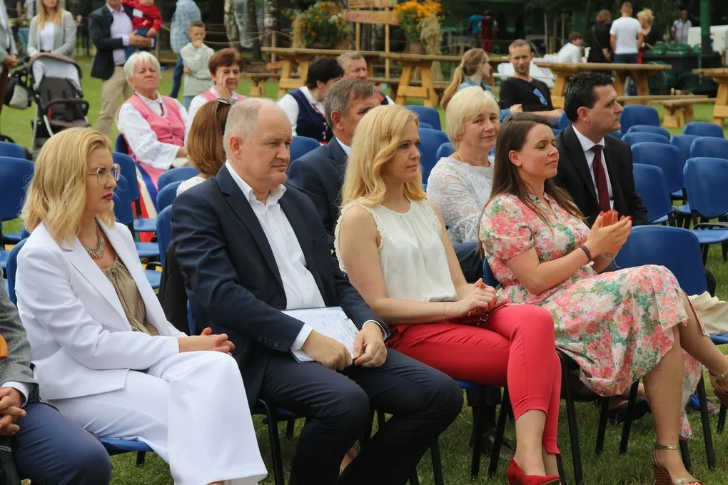 Oficjalne otwarcie Festiwalu Kół Gospodyń Wiejskich w Bogutach-Piankach (zdjęcia, wiedo)
