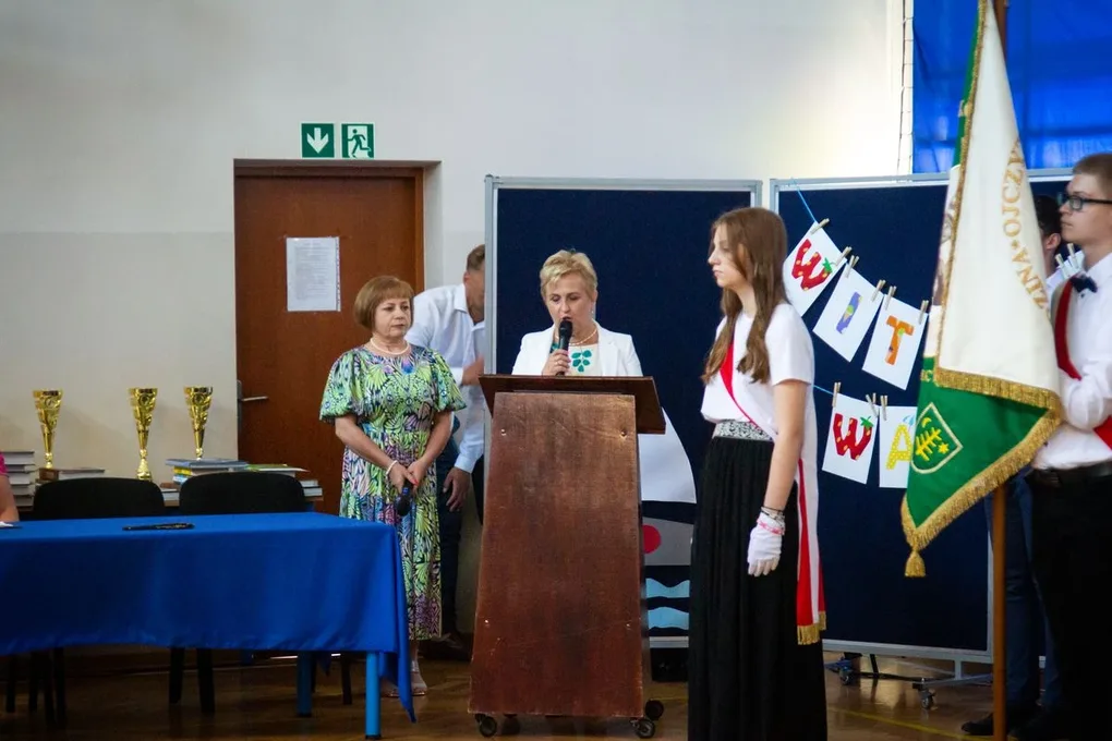 Zakończenie roku w SP nr 3 w Ostrowi Mazowieckiej (zdjęcia)