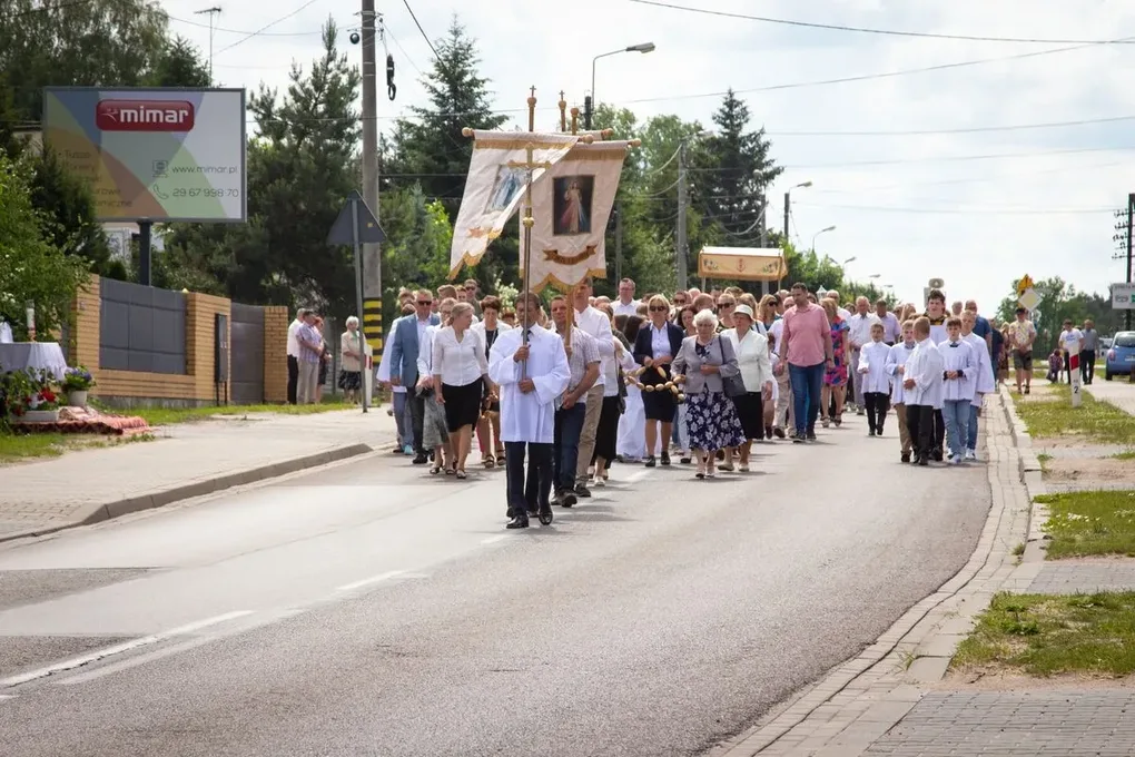 Uroczystości Bożego Ciała w parafii Opatrzności Bożej (zdjęcia)