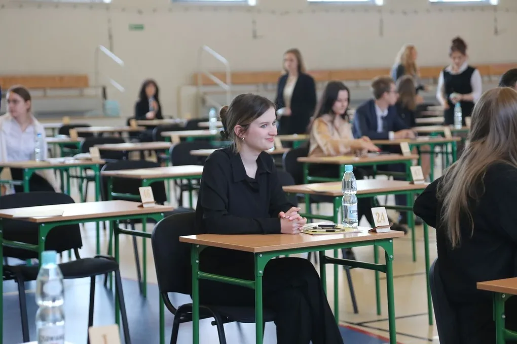 Matura z matematyki w ostrowskim "Koperniczku" (zdjęcia)