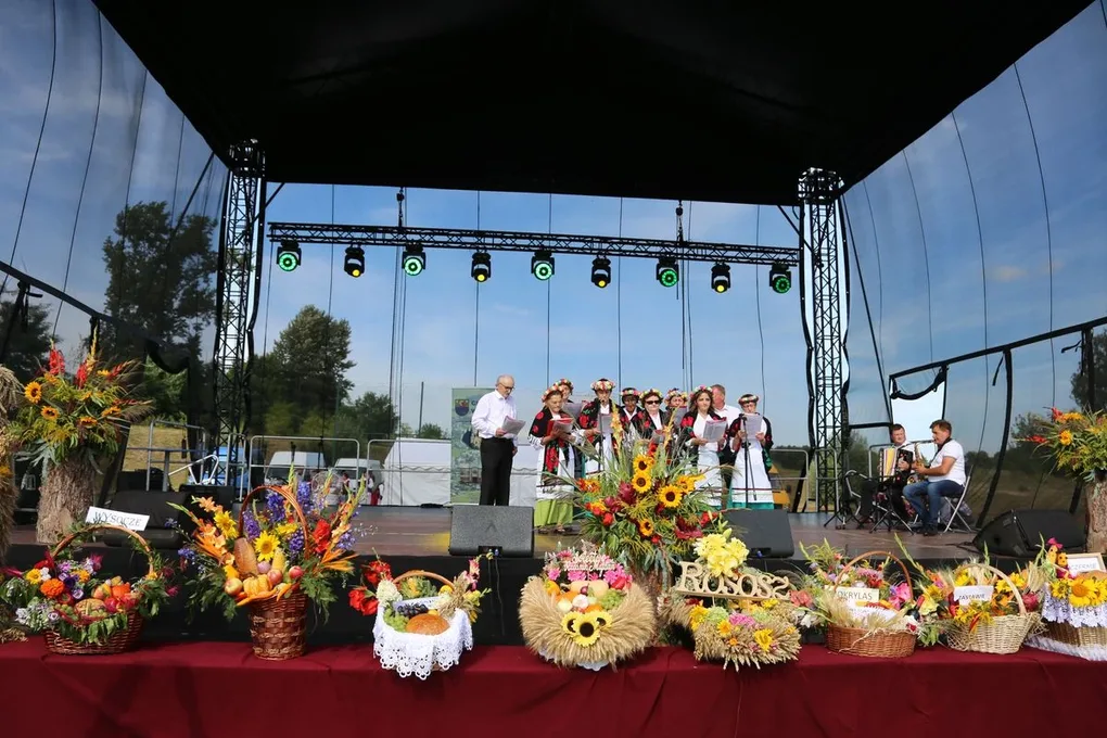Dożynki gminne w Wąsewie (zdjęcia) 