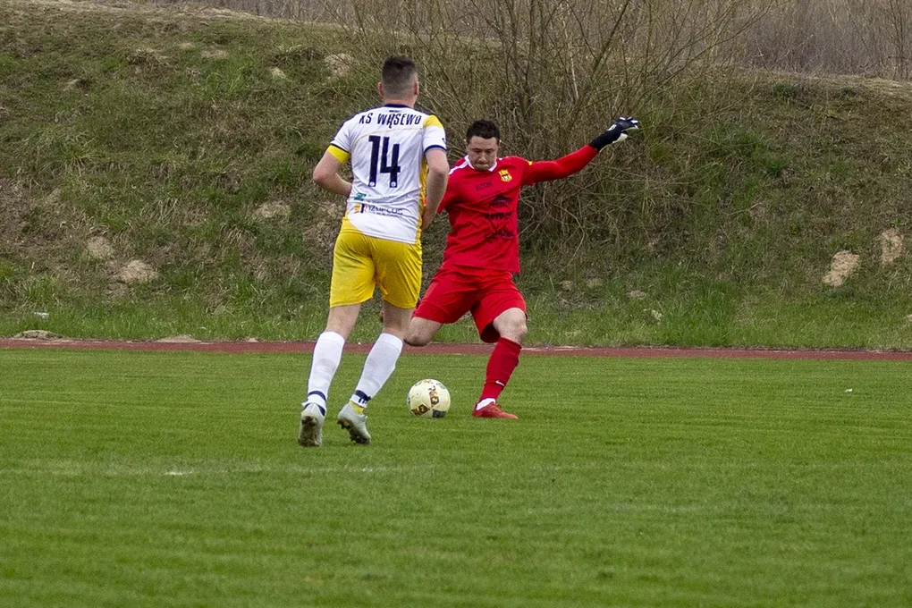 Status quo na górze. Derby na remis