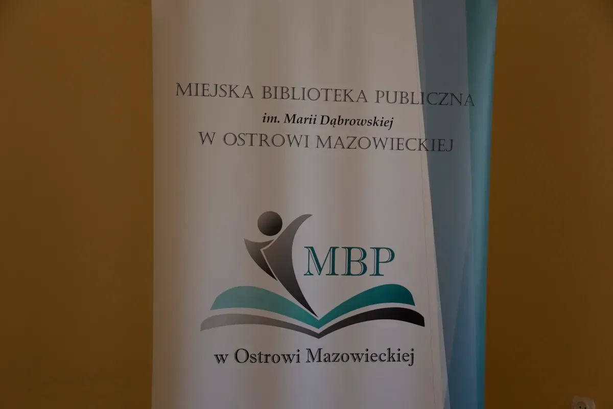 Warsztaty graficzne zorganizowane przez MBP (zdjęcia)