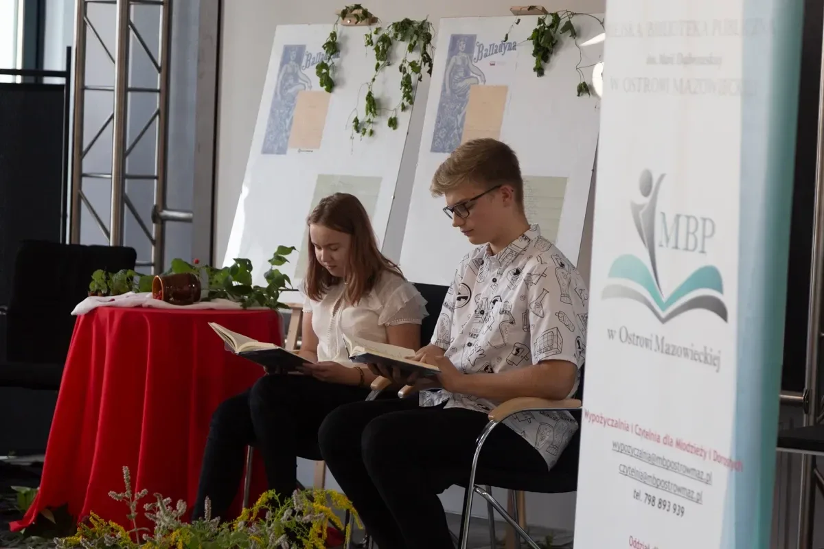 Narodowe Czytanie w Ostrowi Mazowckiej (zdjęcia, wideo)