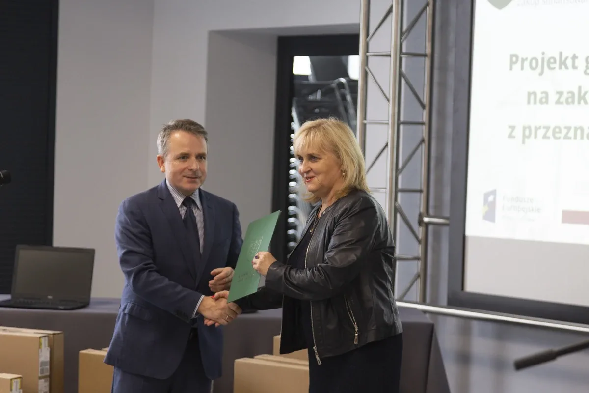 Zdalna szkoła + w Ostrowi Mazowieckiej (zdjęcia)