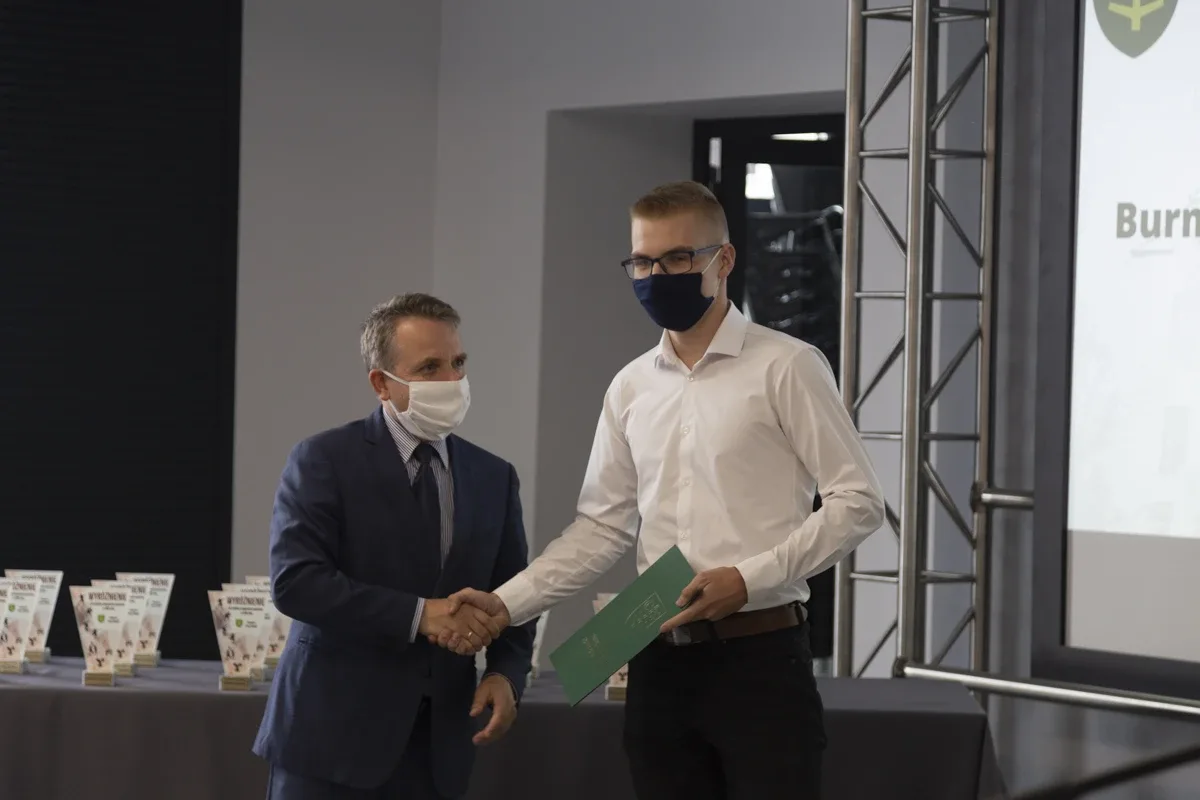 Młodzi sportowcy z Ostrowi Mazowieckiej nagrodzeni (zdjęcia)