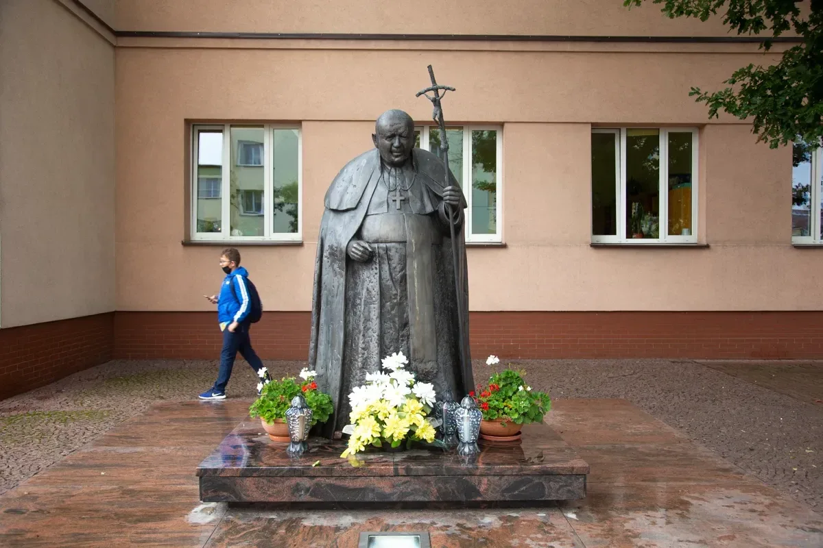 Szkoła Podstawowa nr. 2 rozpoczęła rok szkolny (zdjęcia)