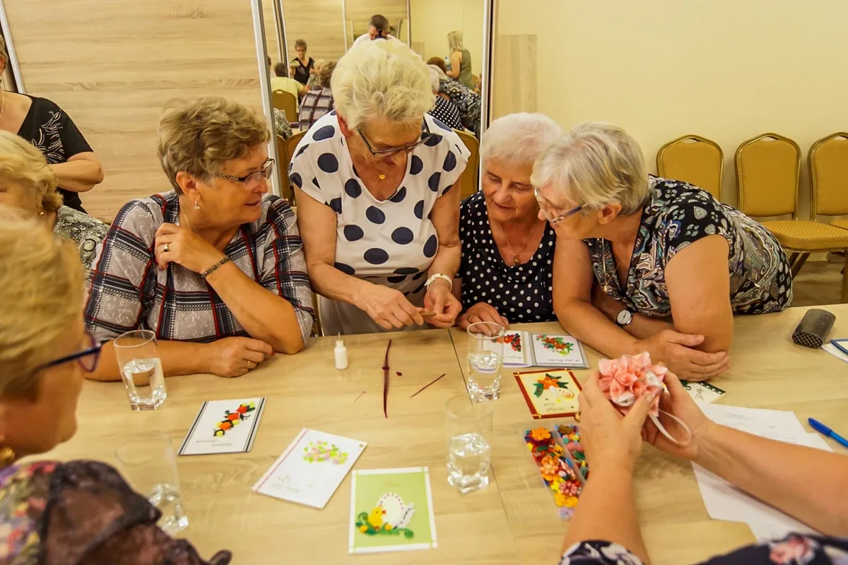 Klub Kolorowej Nitki z Ostrowi Mazowieckiej spotkał się z klubem Senior + ze Starego Lubotynia (zdjęcia)