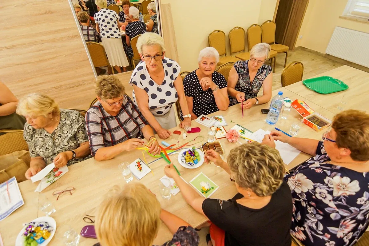 Klub Kolorowej Nitki z Ostrowi Mazowieckiej spotkał się z klubem Senior + ze Starego Lubotynia (zdjęcia)