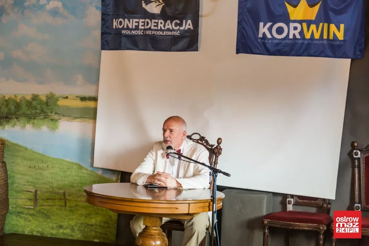 Janusz Korwin-Mikke w Ostrowi Mazowieckiej (zdjęcia, wideo)