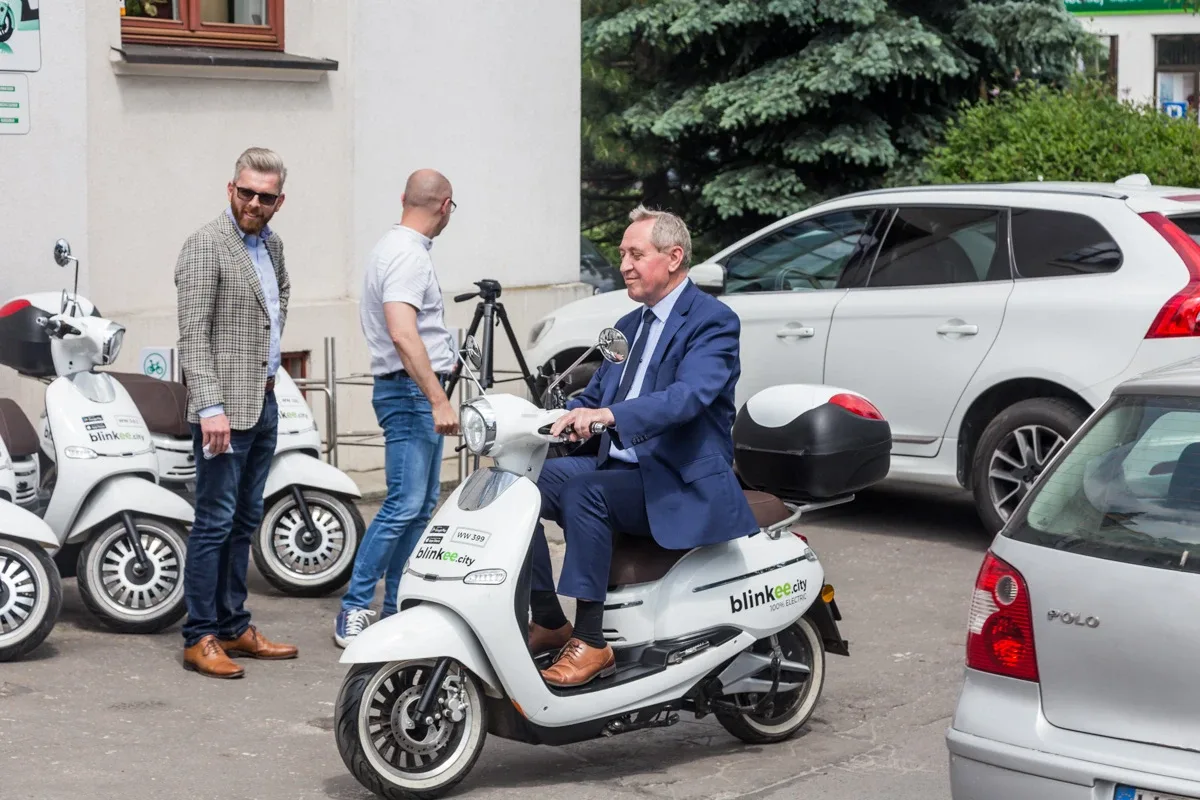 Kolejny sezon ze skuterami elektrycznymi (zdjęcia)