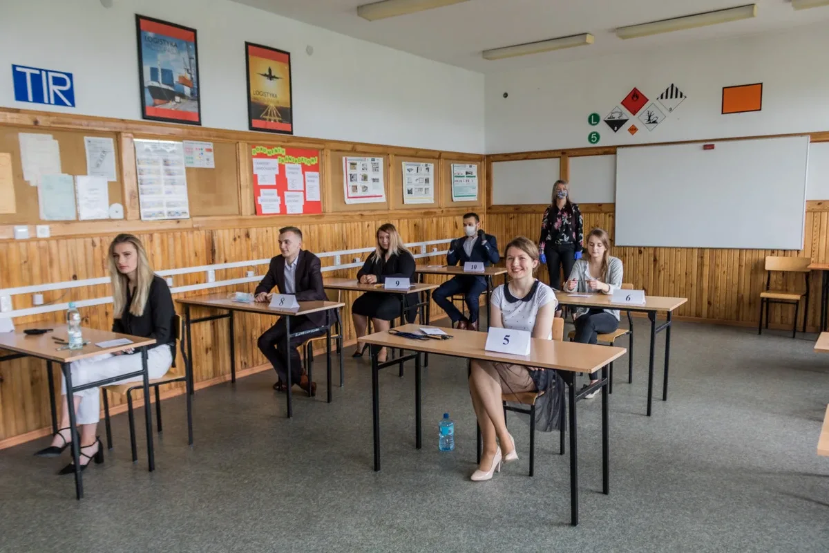 Matura w ostrowskim "Rubinku" (zdjęcia)