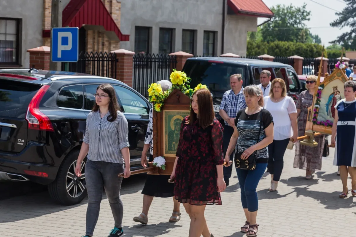 Procesje Bożego Ciała przeszły ulicami miasta (zdjęcia, wideo)