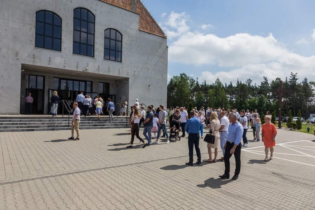 Procesje Bożego Ciała przeszły ulicami miasta (zdjęcia, wideo)