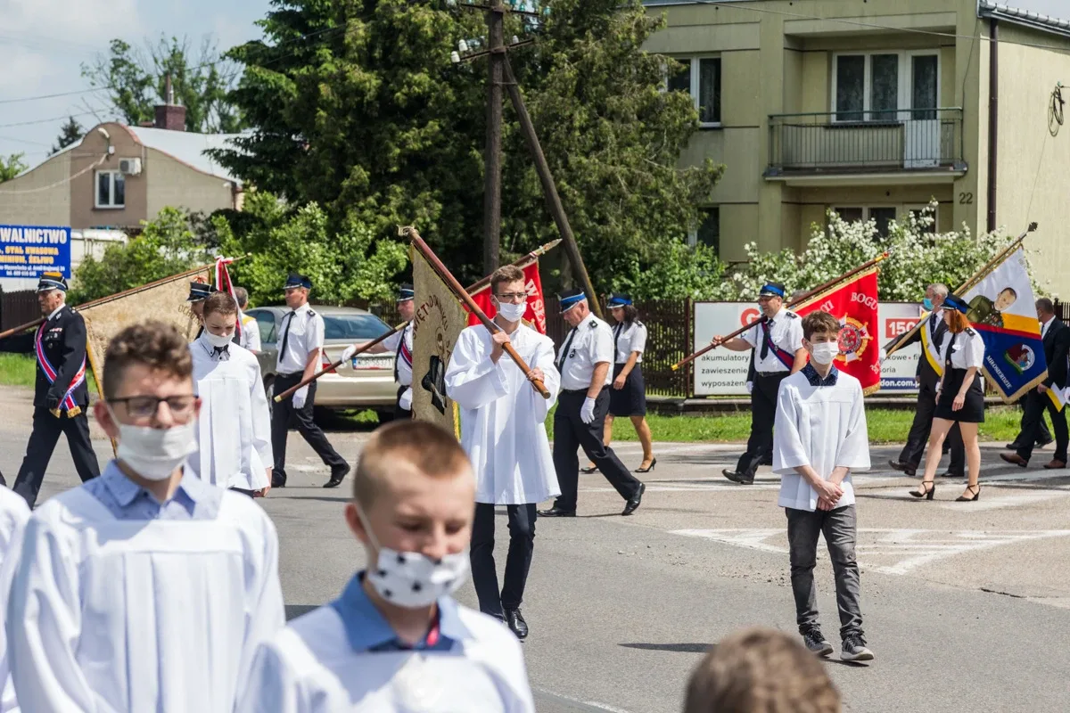 Procesje Bożego Ciała przeszły ulicami miasta (zdjęcia, wideo)