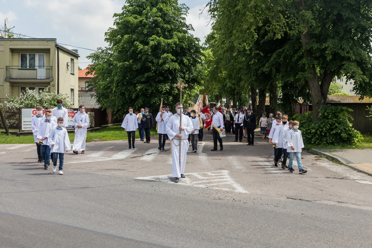 Procesje Bożego Ciała przeszły ulicami miasta (zdjęcia, wideo)