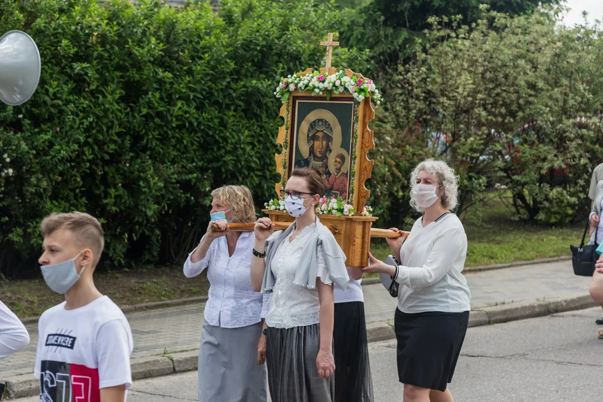 Procesje Bożego Ciała przeszły ulicami miasta (zdjęcia, wideo)