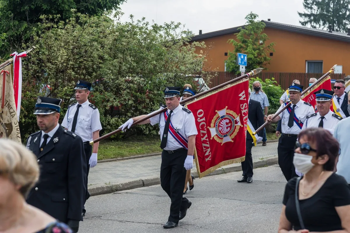 Procesje Bożego Ciała przeszły ulicami miasta (zdjęcia, wideo)