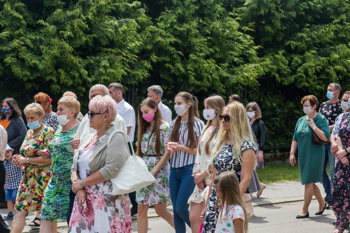 Procesje Bożego Ciała przeszły ulicami miasta (zdjęcia, wideo)