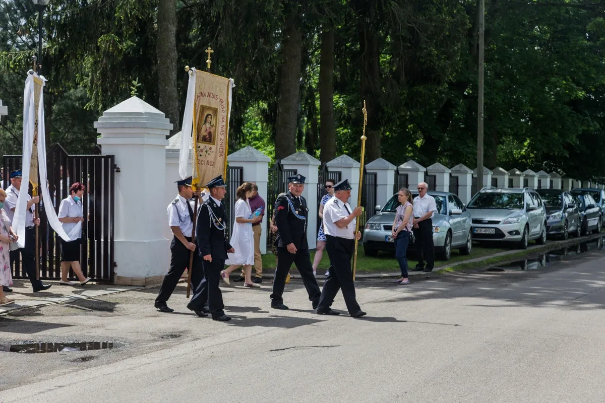 Procesje Bożego Ciała przeszły ulicami miasta (zdjęcia, wideo)