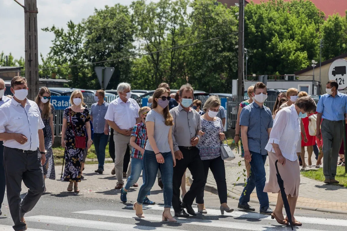 Procesje Bożego Ciała przeszły ulicami miasta (zdjęcia, wideo)