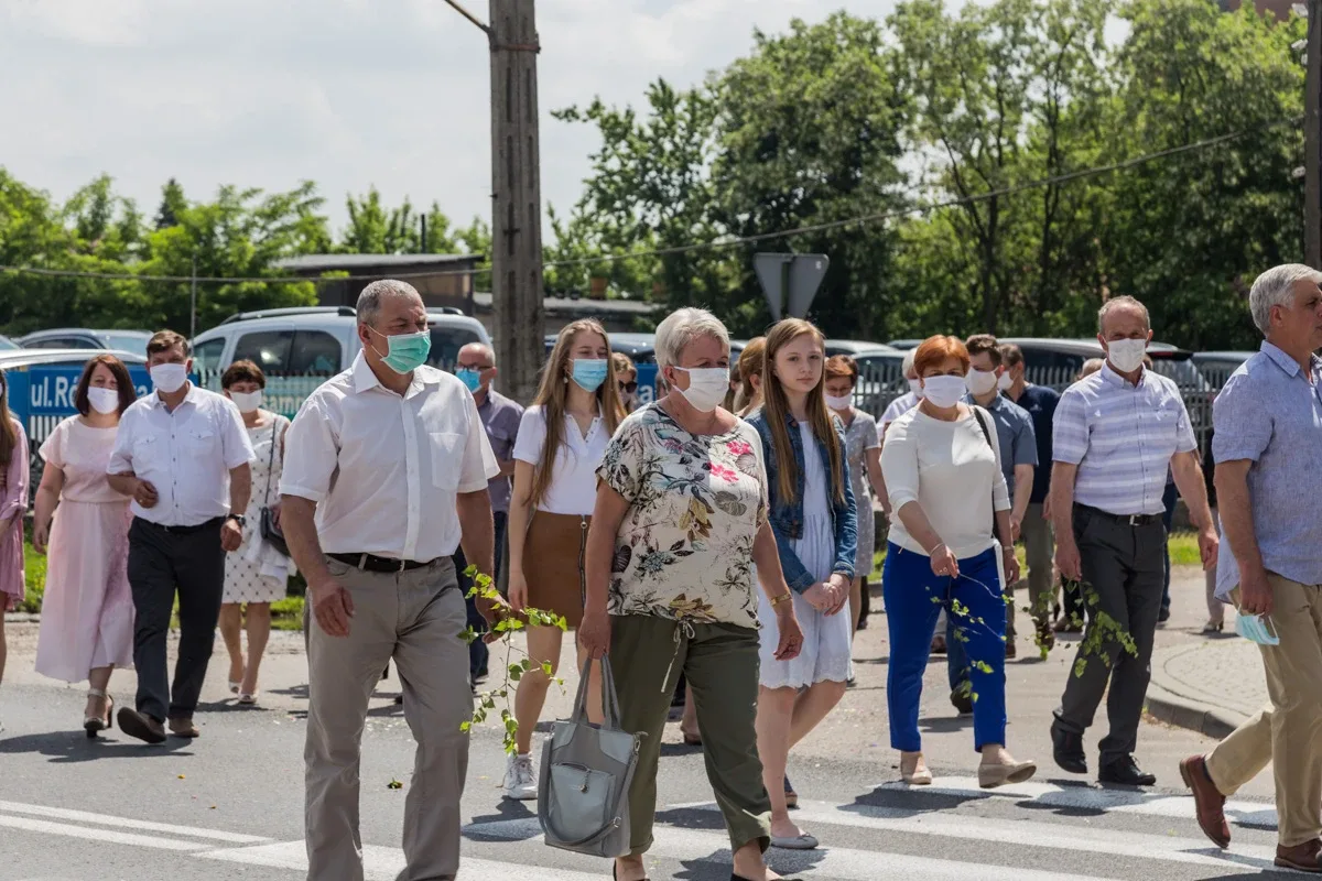Procesje Bożego Ciała przeszły ulicami miasta (zdjęcia, wideo)