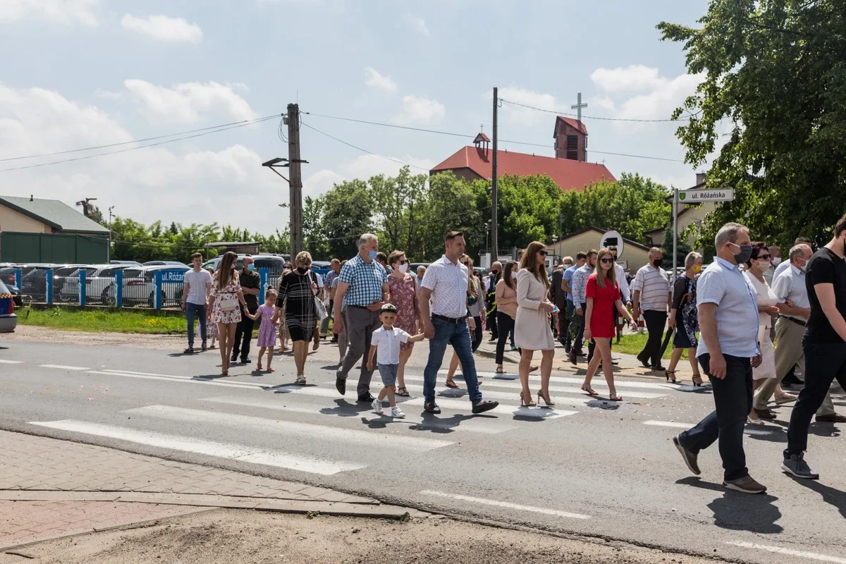 Procesje Bożego Ciała przeszły ulicami miasta (zdjęcia, wideo)