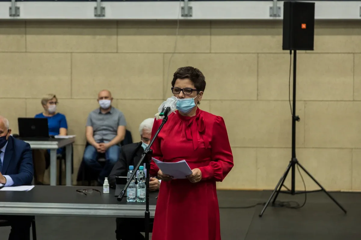 Mniejsze godziny pracy ostrowskich przedszkoli? Burzliwa sesja rady miasta (zdjęcia, wideo)