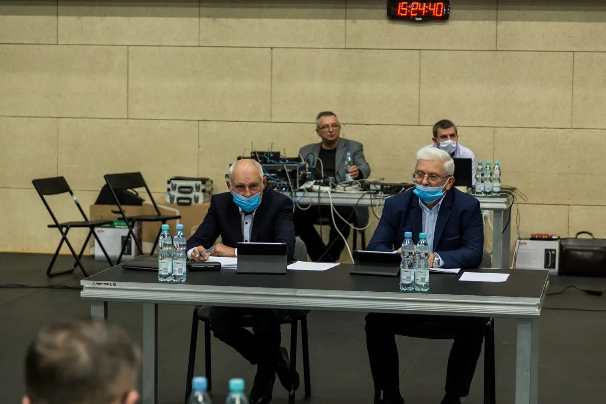 Mniejsze godziny pracy ostrowskich przedszkoli? Burzliwa sesja rady miasta (zdjęcia, wideo)