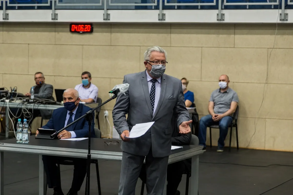 Mniejsze godziny pracy ostrowskich przedszkoli? Burzliwa sesja rady miasta (zdjęcia, wideo)