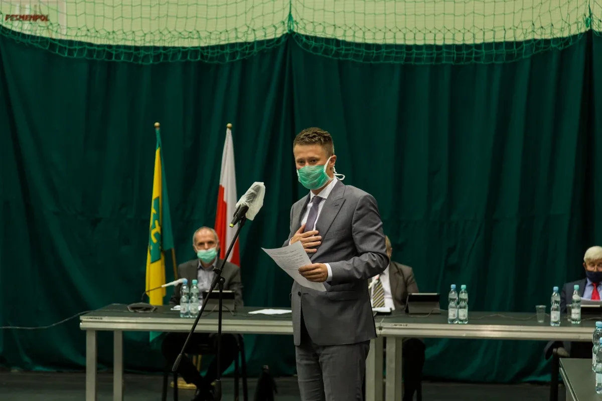 Mniejsze godziny pracy ostrowskich przedszkoli? Burzliwa sesja rady miasta (zdjęcia, wideo)