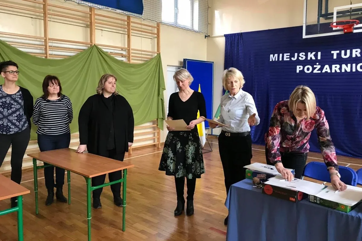 Młodzież rywalizowała w turnieju wiedzy pożarniczej (zdjęcia)