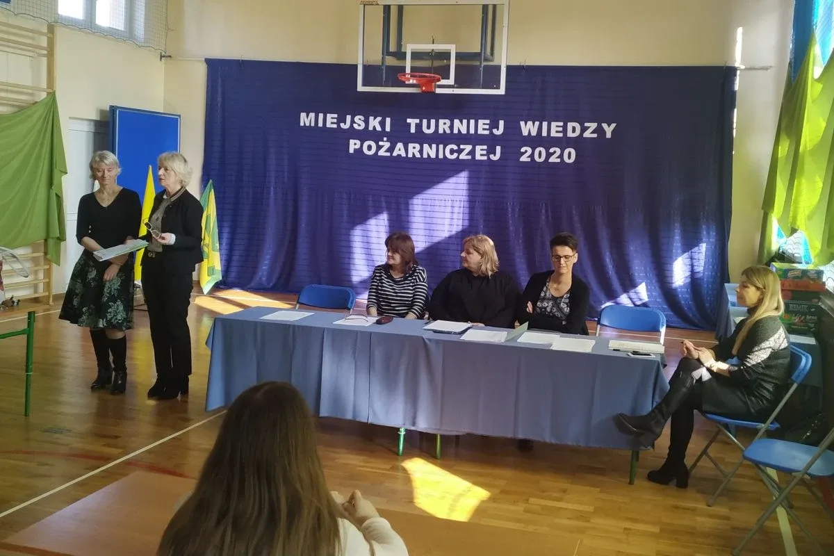 Młodzież rywalizowała w turnieju wiedzy pożarniczej (zdjęcia)