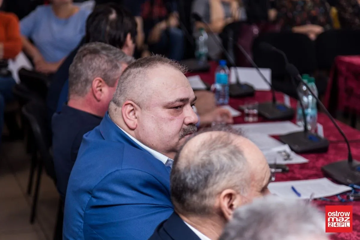 Marszałek Adam Struzik na sesji rady gminy Małkinia Górna (zdjęcia, wideo)