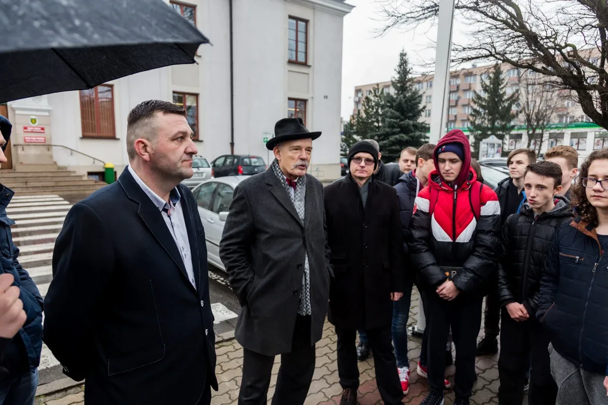 Korwin-Mikke w Ostrowi Mazowieckiej o koronawirusie