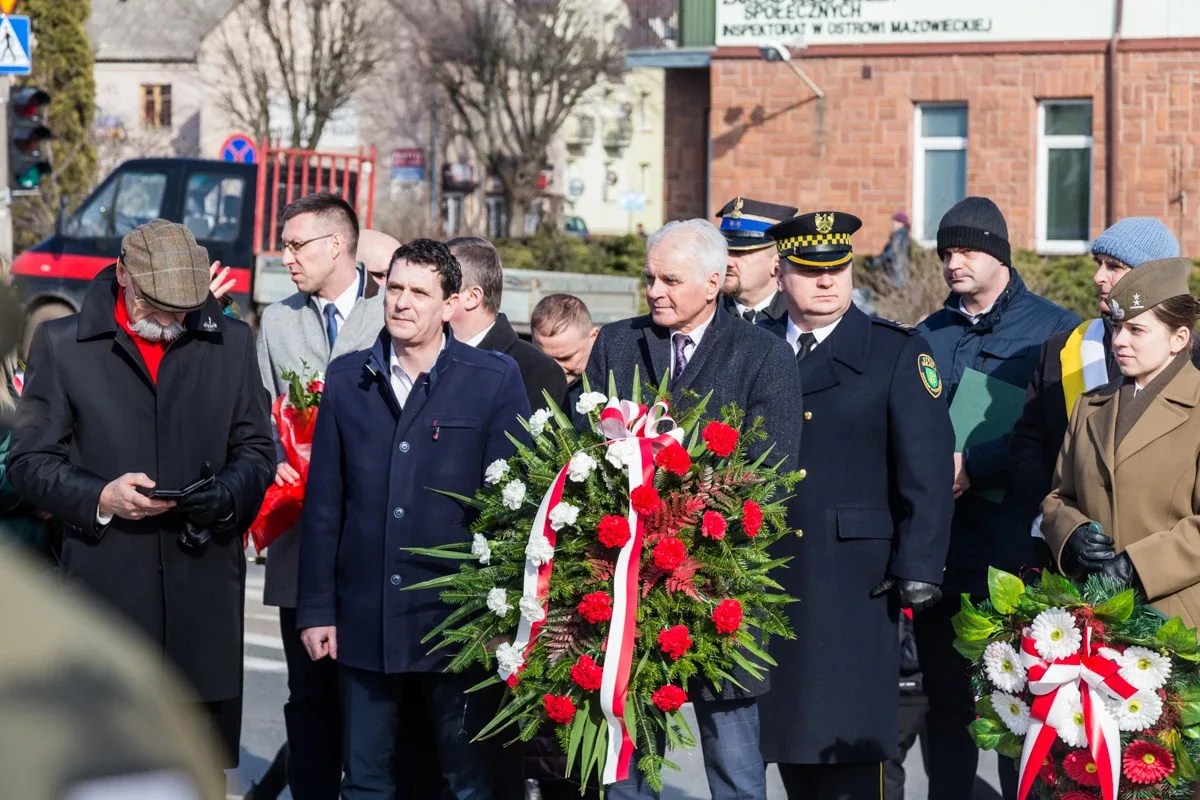 Upamiętnienie Żołnierzy Wyklętych w Ostrowi Mazowieckiej (zdjęcia, wideo)