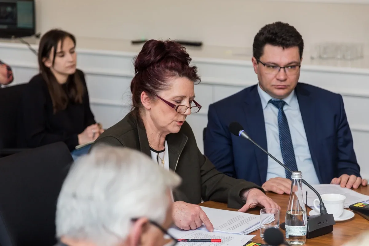 Dyrektor Bursy Szkolnej w Ostrowi Mazowieckiej stosowała mobbing wobec pracowników? Oficjalne skargi wpłynęły do Rady Powiatu