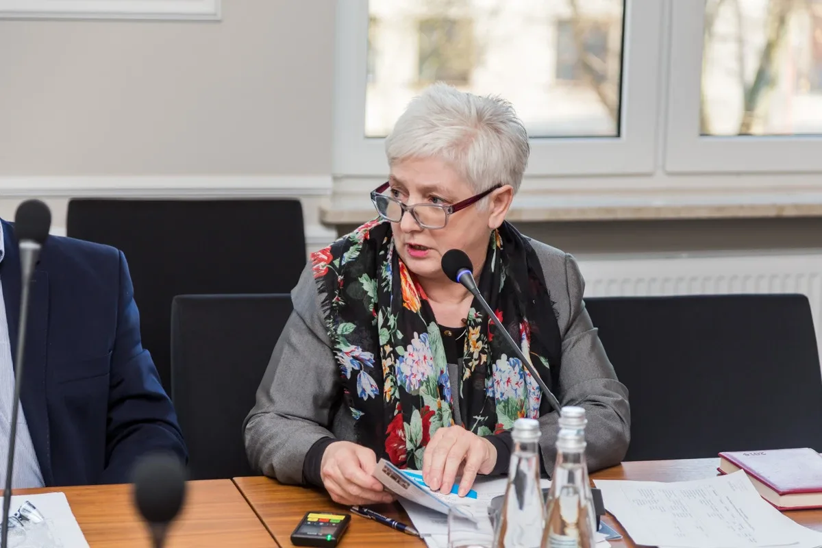Dyrektor Bursy Szkolnej w Ostrowi Mazowieckiej stosowała mobbing wobec pracowników? Oficjalne skargi wpłynęły do Rady Powiatu