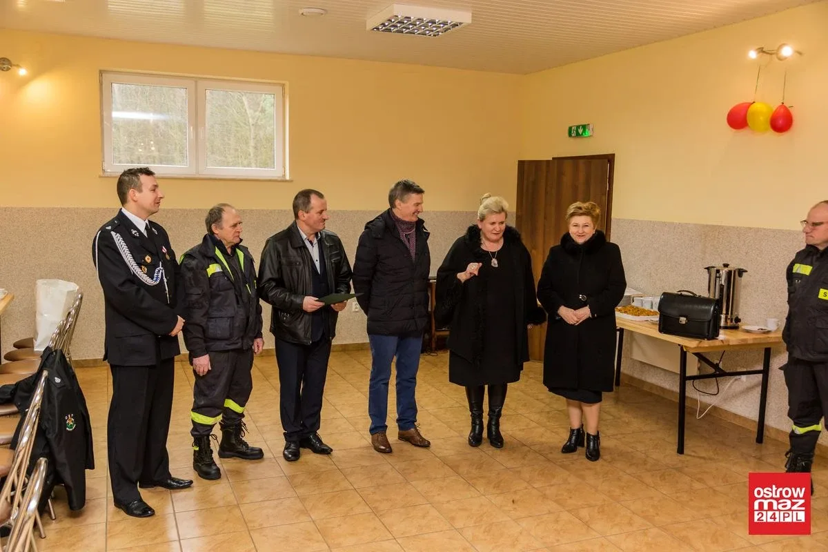 Strażacy z OSP Glina z nową odzieżą ochronną (zdjęcia)
