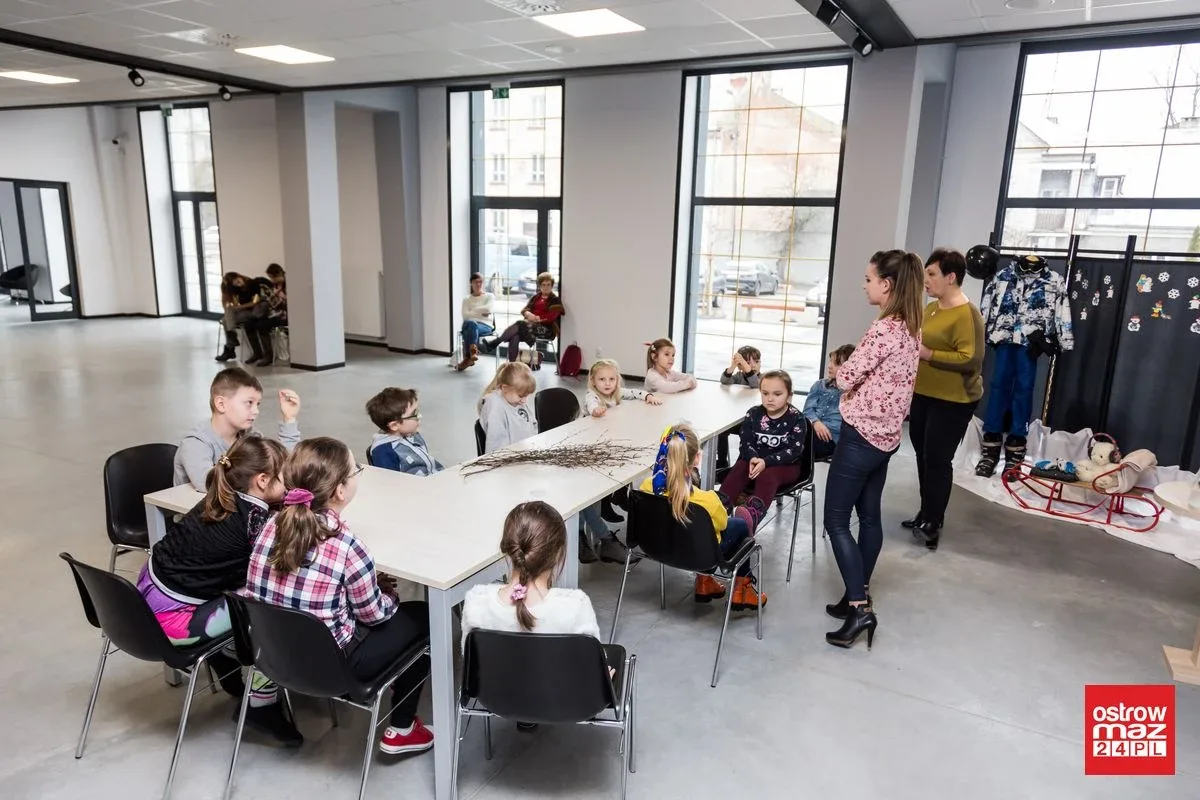 "Biblioteczny alfabet bezpieczeństwa". Zajęcia edukacyjne dla dzieci (zdjęcia)