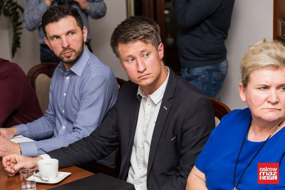O linii kolejowej Warszawa-Czyżew w ostrowskim starostwie (zdjęcia)