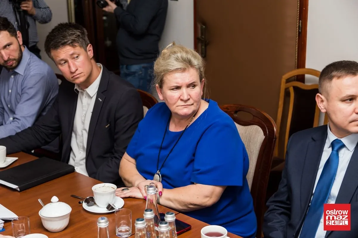 O linii kolejowej Warszawa-Czyżew w ostrowskim starostwie (zdjęcia)