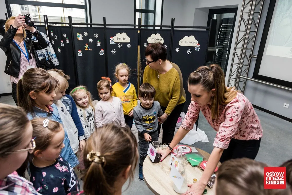 "Biblioteczny alfabet bezpieczeństwa". Zajęcia edukacyjne dla dzieci (zdjęcia)