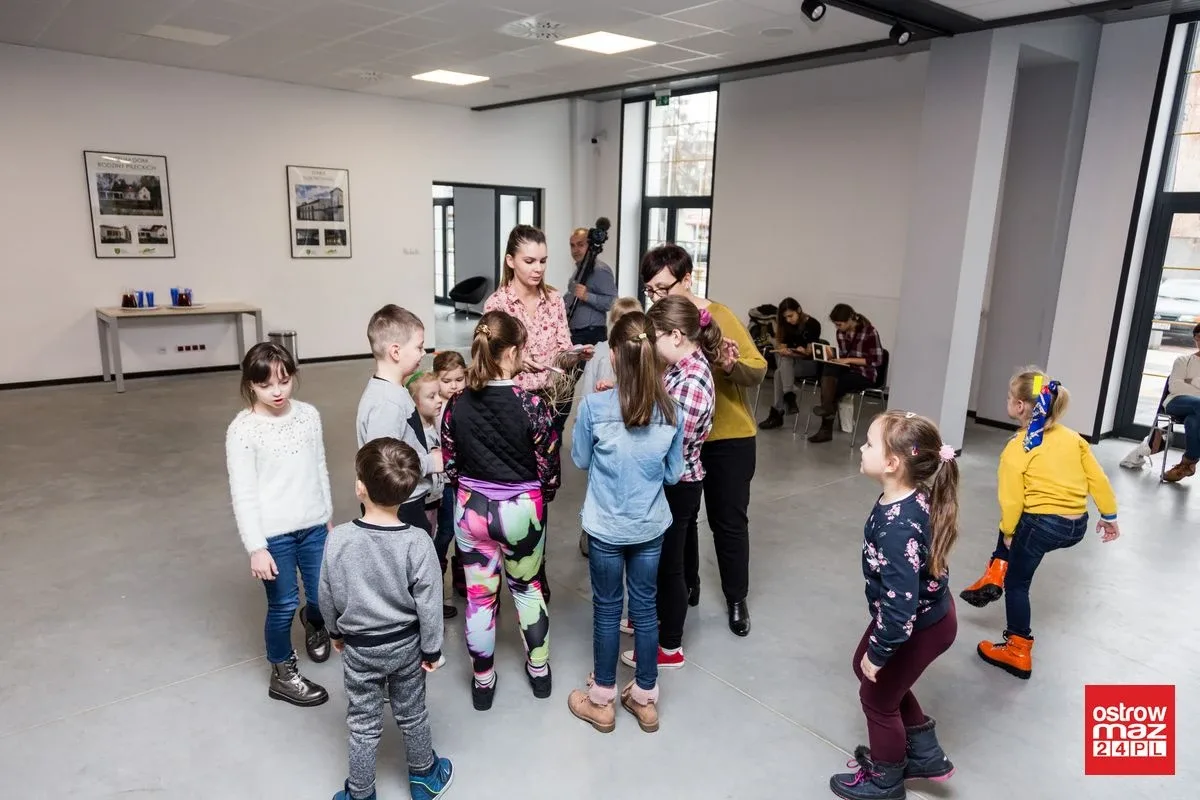 "Biblioteczny alfabet bezpieczeństwa". Zajęcia edukacyjne dla dzieci (zdjęcia)
