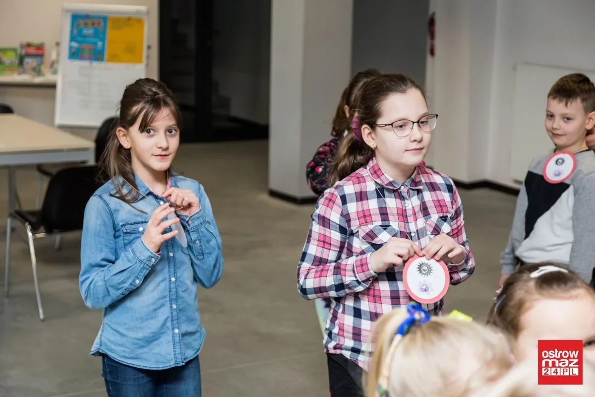 "Biblioteczny alfabet bezpieczeństwa". Zajęcia edukacyjne dla dzieci (zdjęcia)